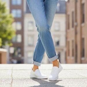 Women’s White Mesh Athletic Sneakers Walking Moccasins Shoes Sz US 10/ EU 41 New